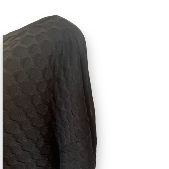 Waffle Print Top - Picture 2 of 8